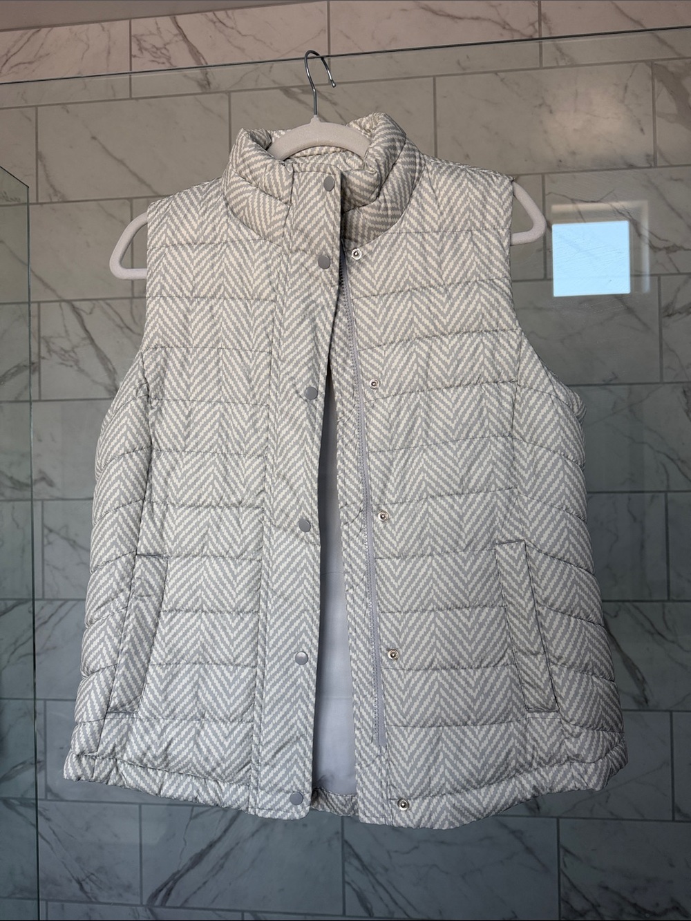 GAP Quilted Herringbone Down Vest in Light Gray and Cream